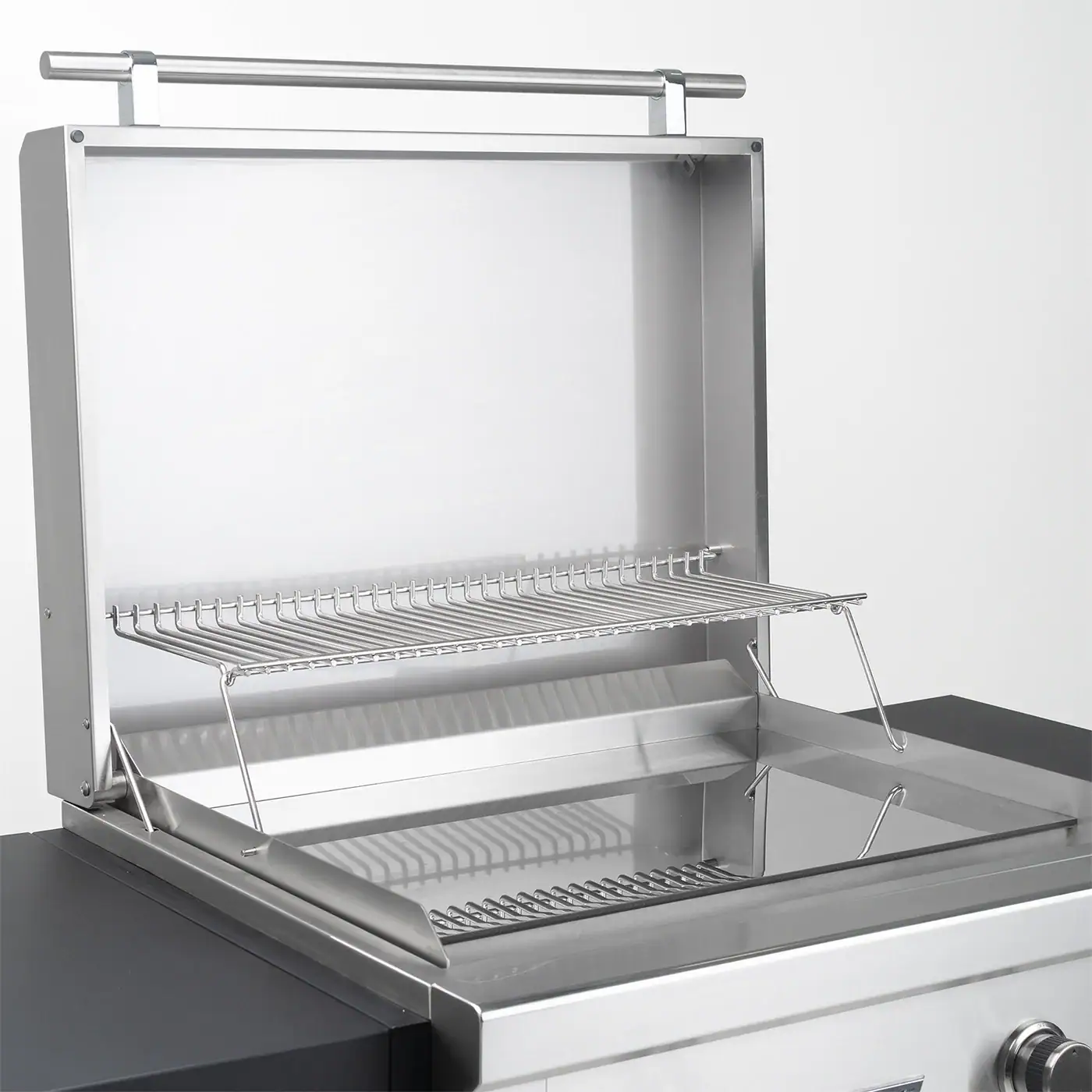 Videl USA built-in grill, angled view
